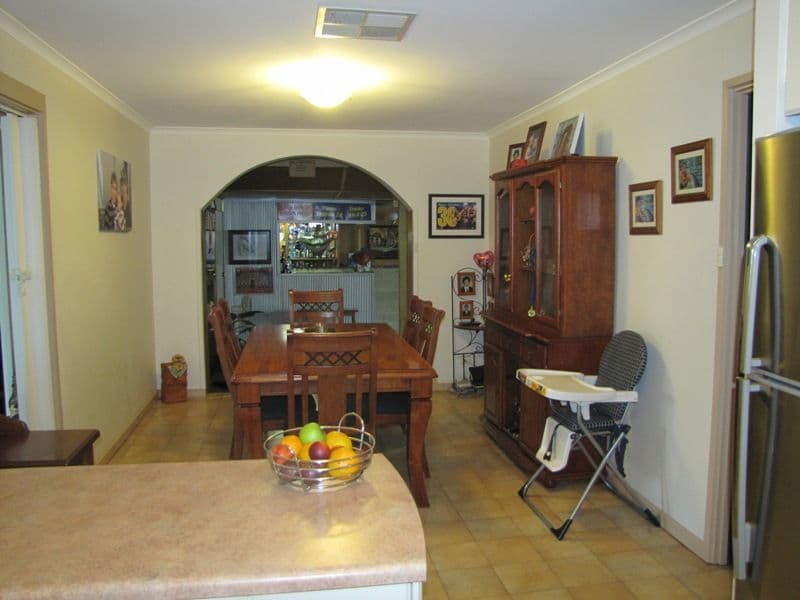9 Gurumbi Crescent, MUNNO PARA SA 5115, Munno Para - Thumbnail 3