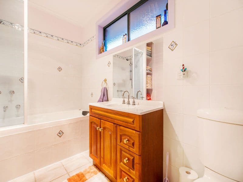 3 Maxine Court, MENTONE VIC 3194, Mentone - Thumbnail 7