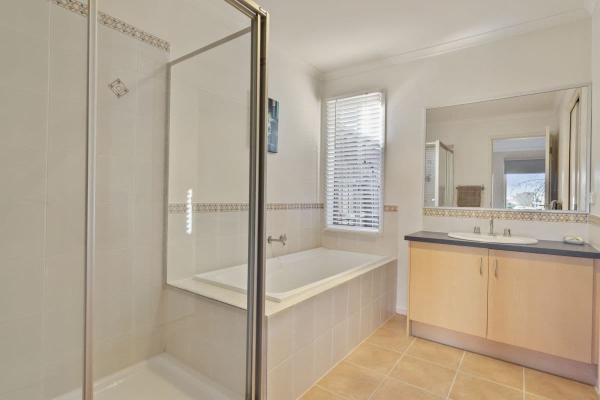 12 Scherbourg Place, Hoppers Crossing VIC 3029, Hoppers Crossing - Thumbnail 8