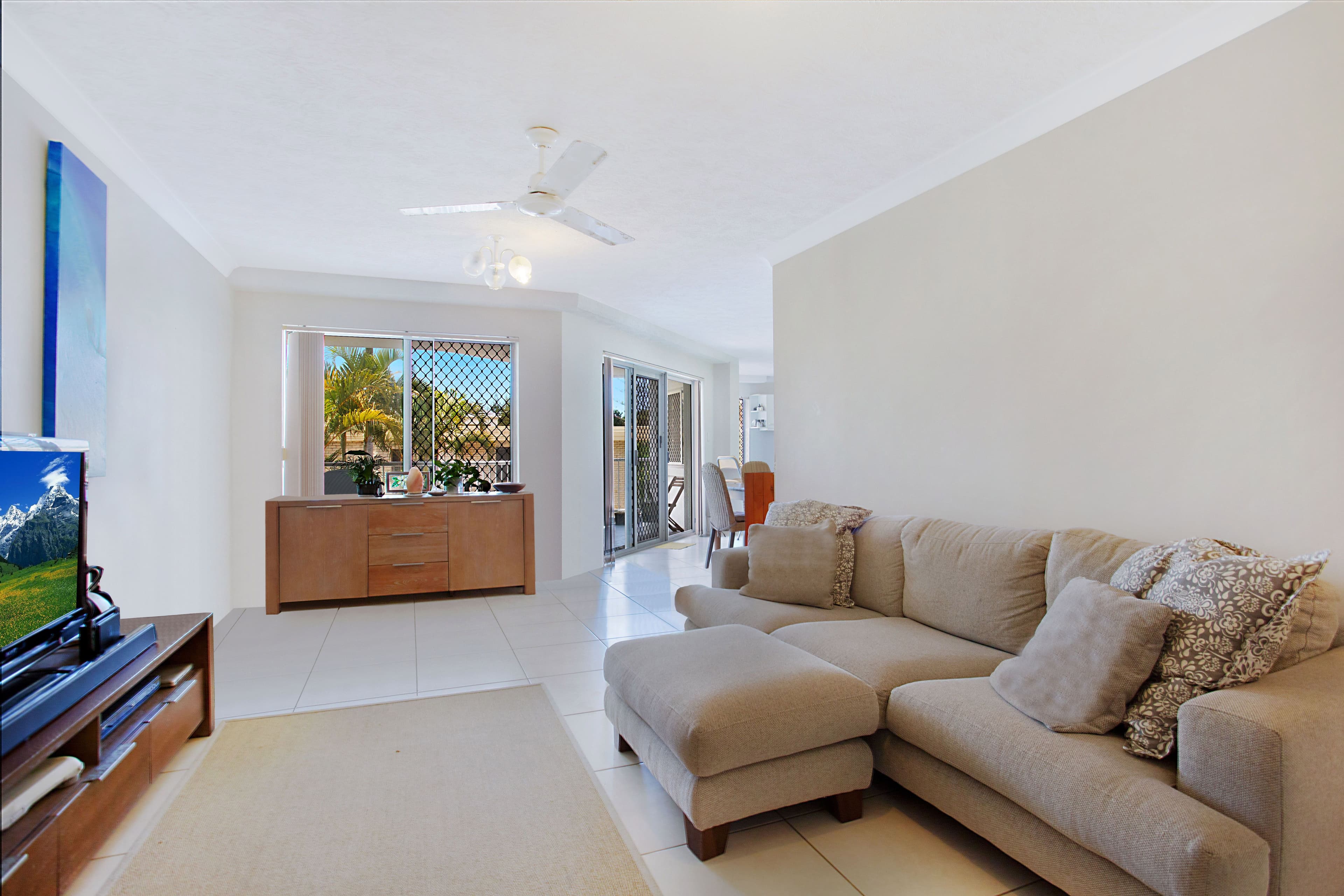 9 St Kilda Avenue 'Sapphire Palms', BROADBEACH QLD 4218, Broadbeach - Thumbnail 3