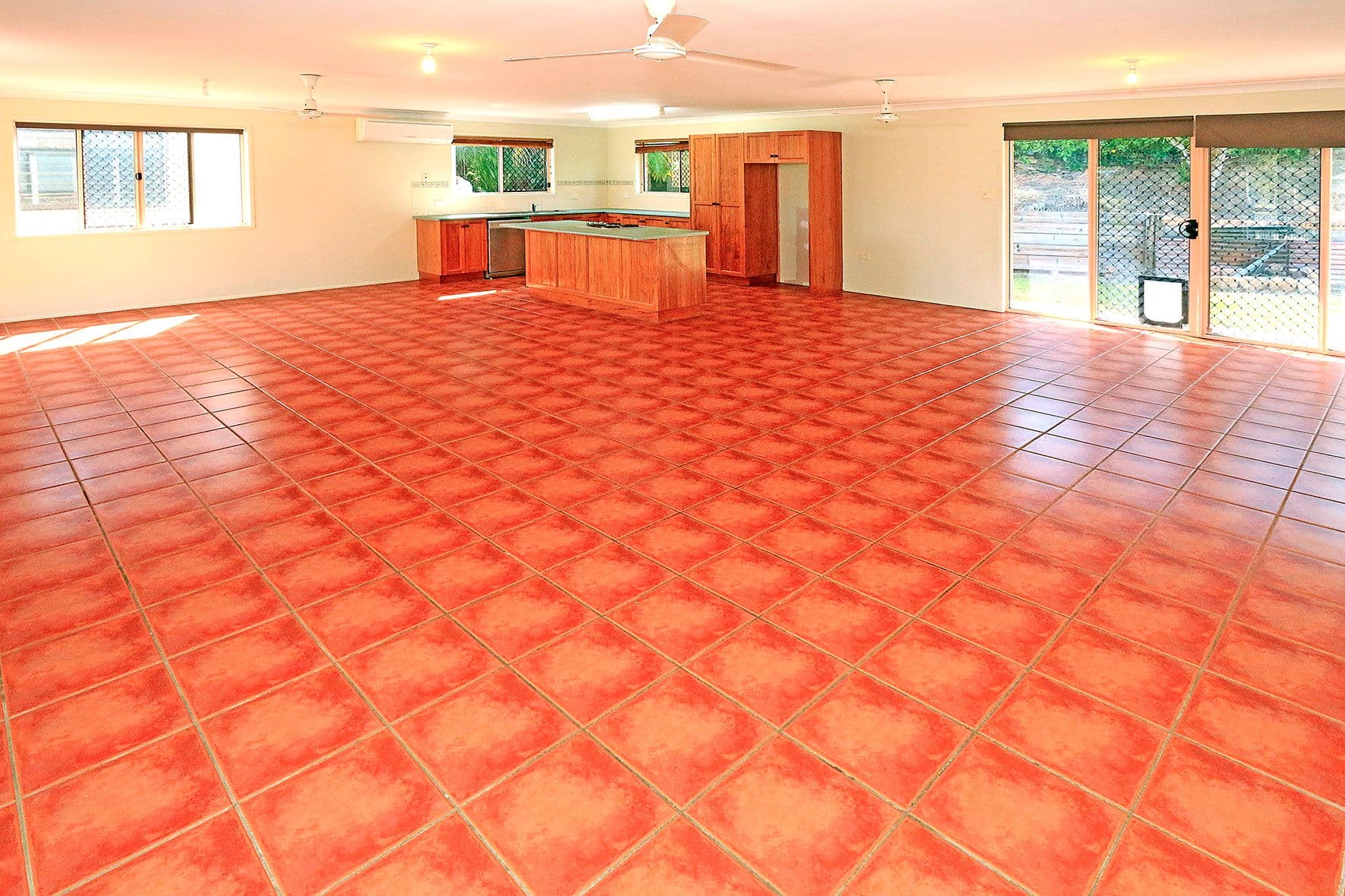 32 Nicholson Street, Emu Park QLD 4710, Emu Park - Thumbnail 6