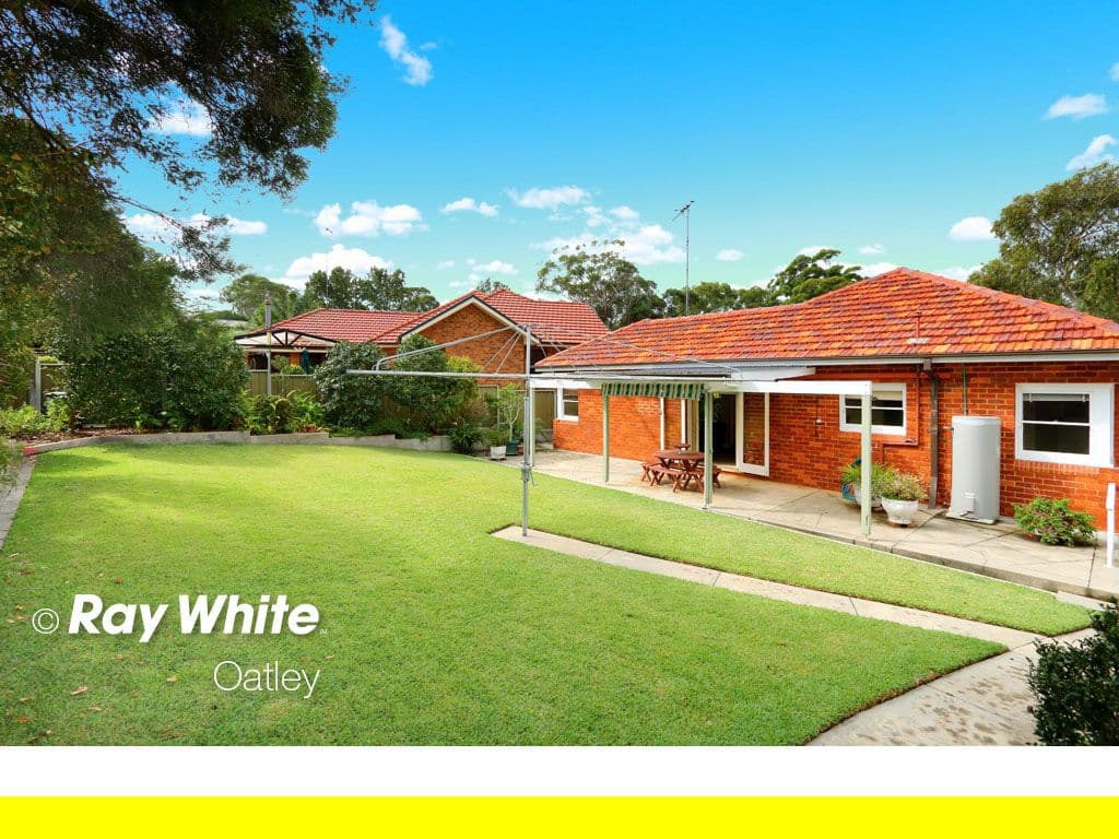 26 Macken Crescent, Oatley - Thumbnail 2