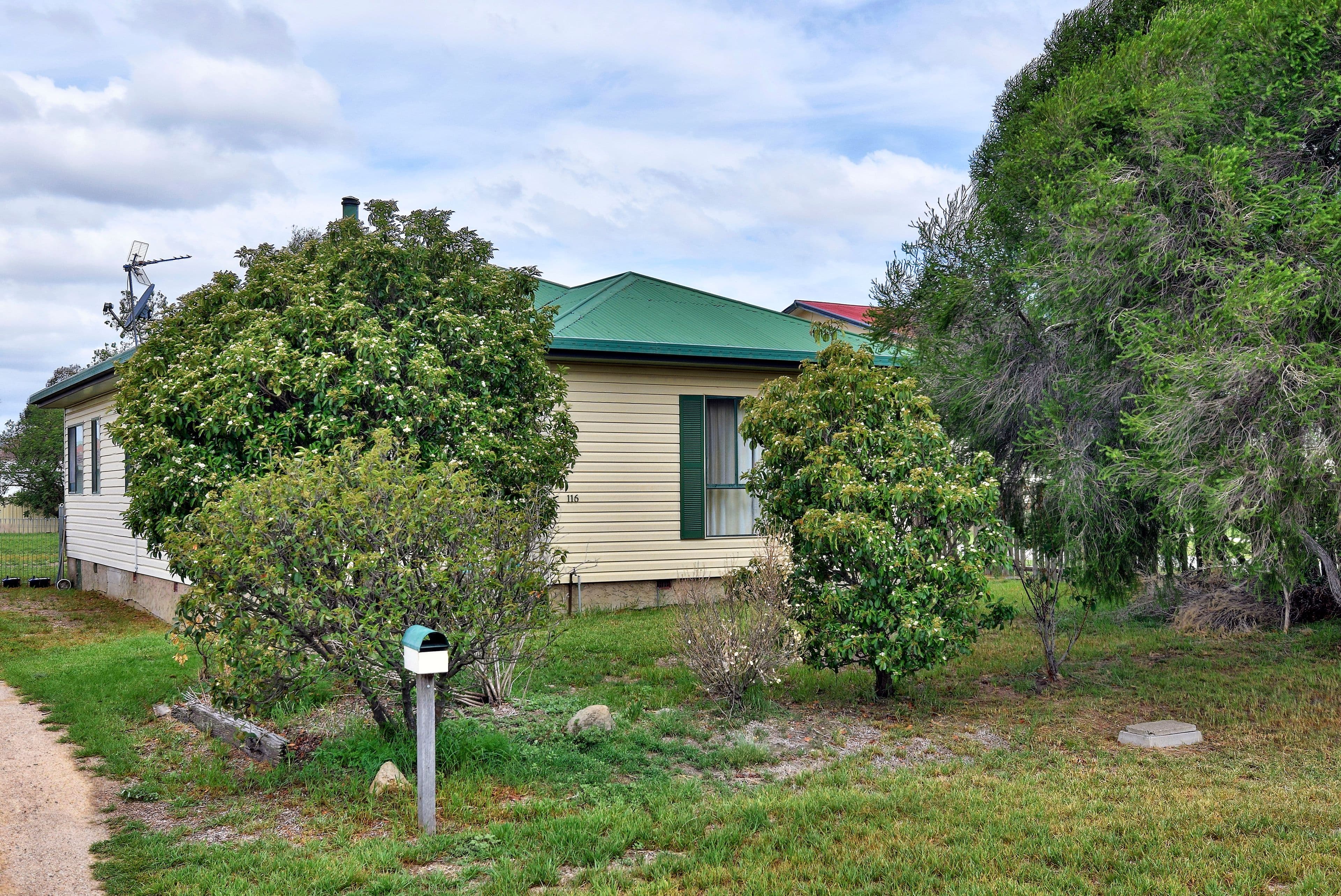 116 Bulwer Street, Tenterfield NSW 2372, Tenterfield - Image 1