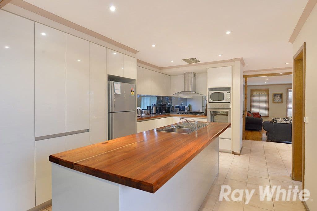 43 Rodney Drive, Knoxfield VIC 3180, Knoxfield - Thumbnail 4