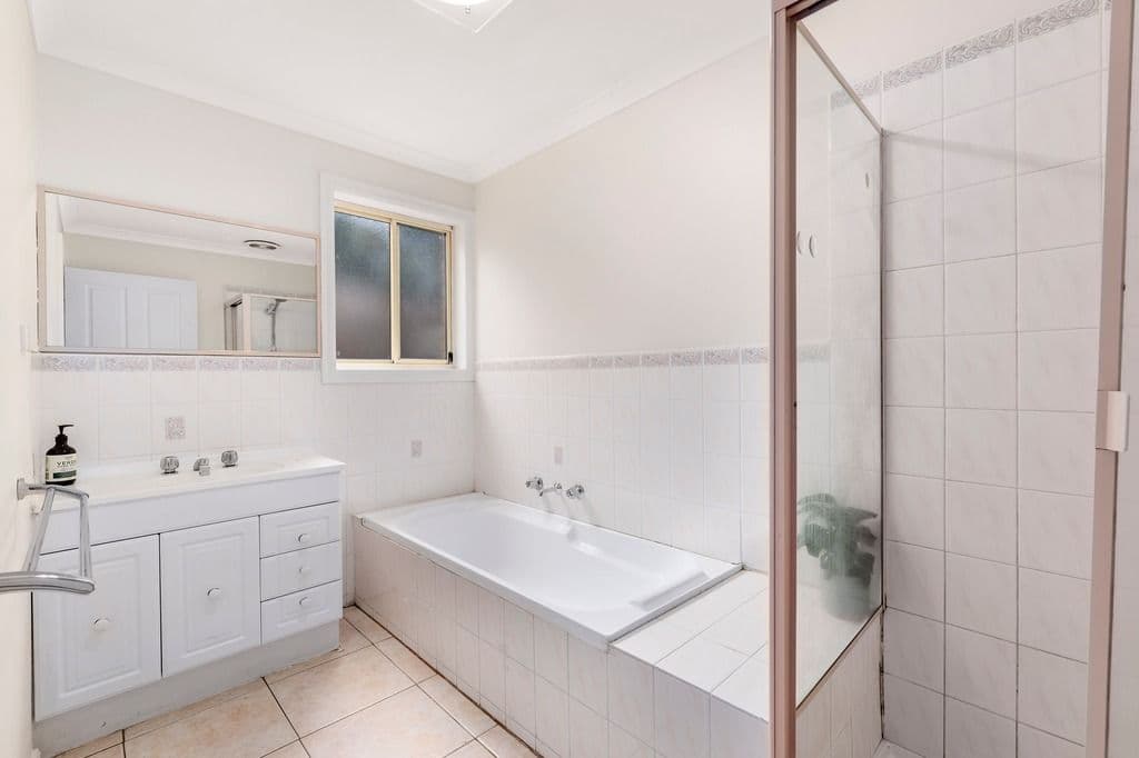 11 Callistemon Rise, Mill Park VIC 3082, Mill Park - Thumbnail 7