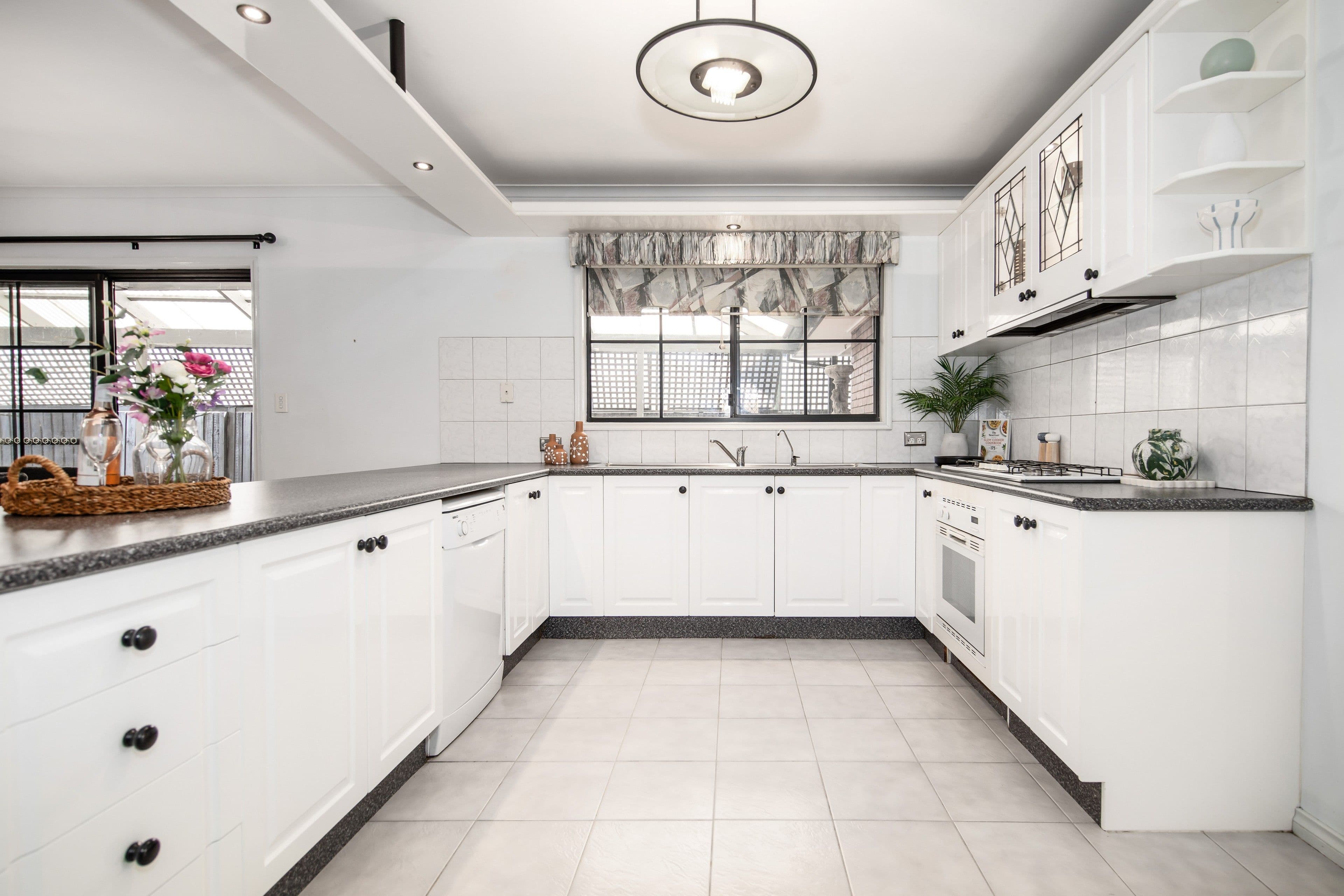 25 Goldsmith Avenue, Delahey VIC 3037, Delahey - Thumbnail 4