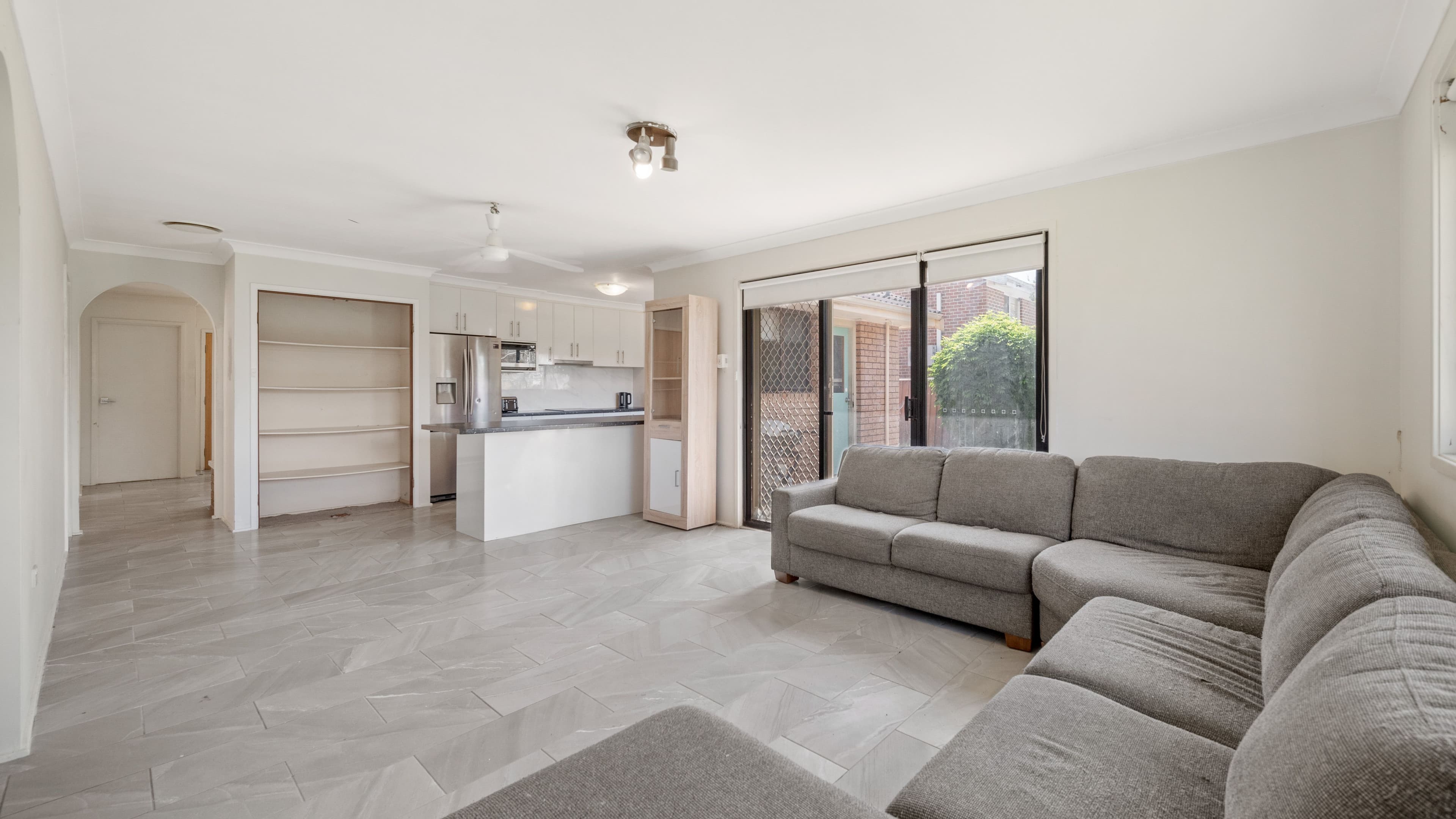 9 Bowerbird Avenue, Ingleburn NSW 2565, Ingleburn - Thumbnail 4
