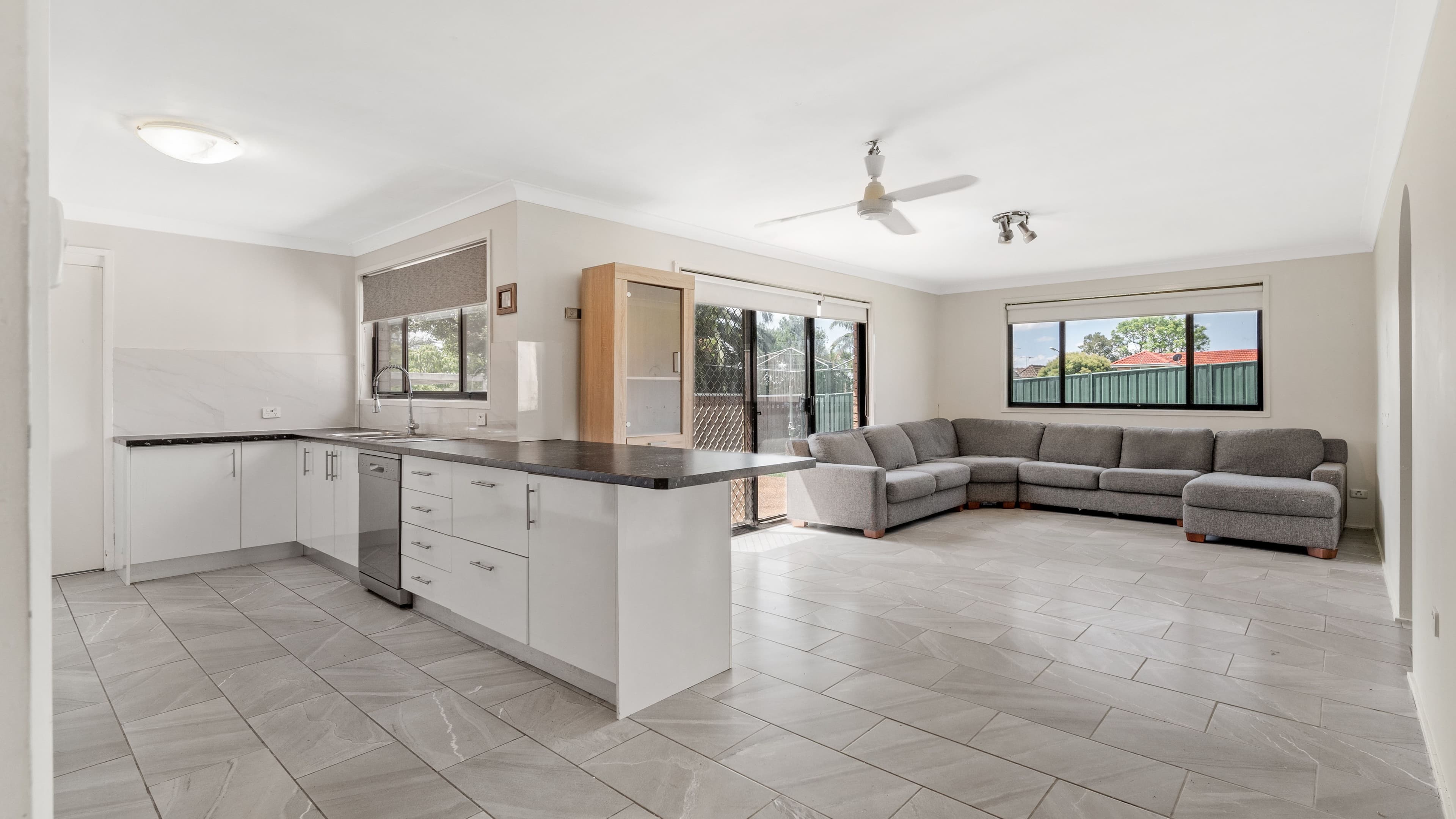 9 Bowerbird Avenue, Ingleburn NSW 2565, Ingleburn - Thumbnail 5