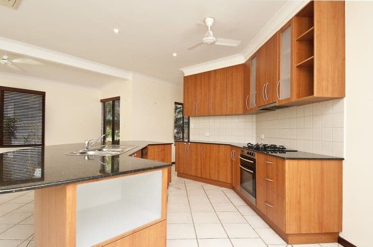 19 Bermingham Crescent, BAYVIEW NT 0820, Bayview - Thumbnail 3