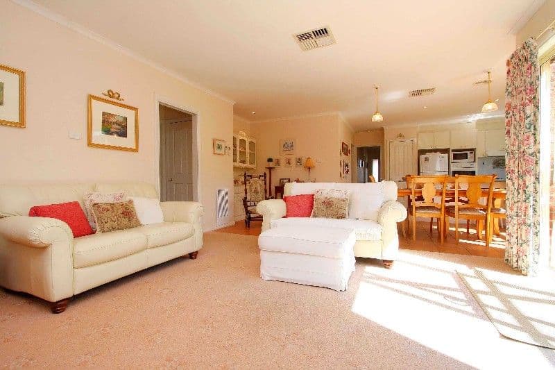 51 Chittenup Bend, SYDENHAM VIC 3037, Sydenham - Thumbnail 5