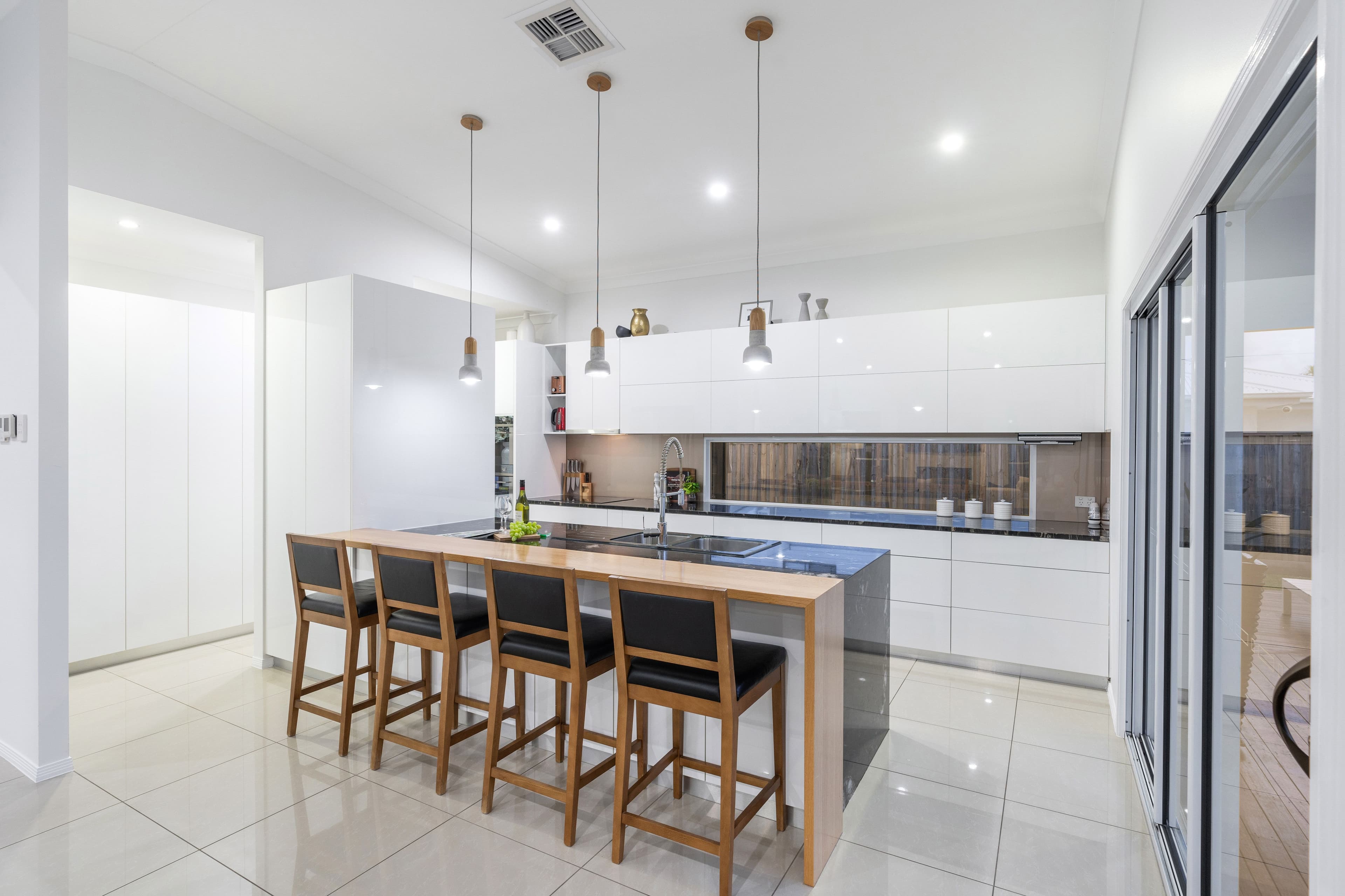 61 Cooper Crescent, Rochedale QLD 4123, Rochedale - Thumbnail 6