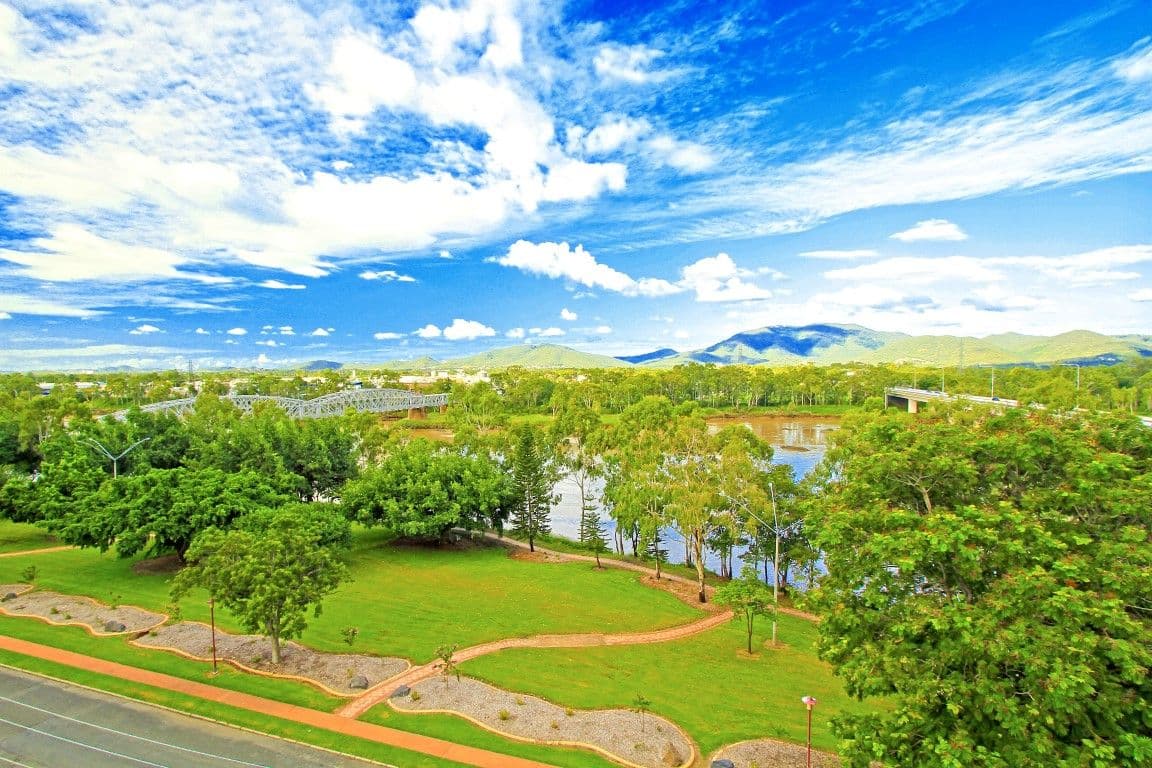 22 Victoria Parade, ROCKHAMPTON CITY QLD 4700, Rockhampton City - Thumbnail 2