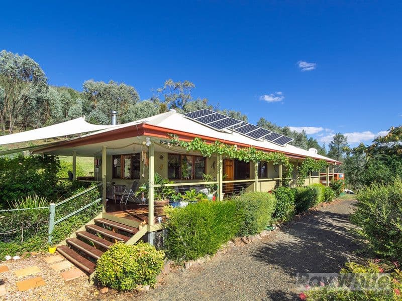 4 Nathan Close, Tamworth NSW 2340, Tamworth - Image 1