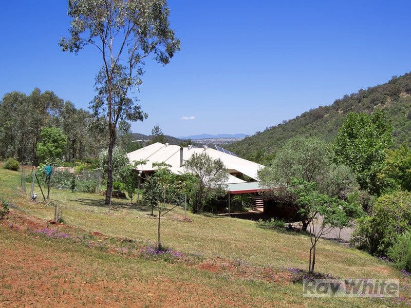 4 Nathan Close, Tamworth NSW 2340, Tamworth - Thumbnail 2