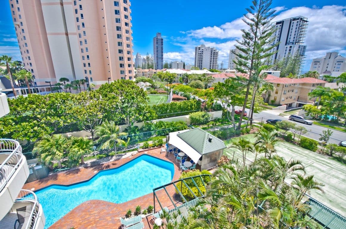 17 'Capricornia' 121 Surf Parade, Broadbeach QLD 4218, Broadbeach - Thumbnail 2