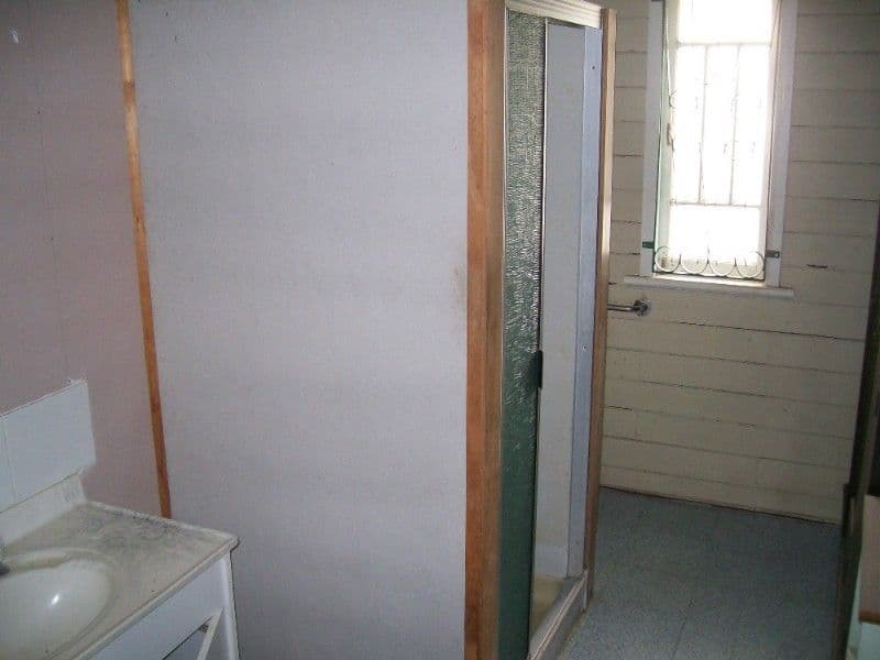 11 Castlereagh Street, BUNDABERG SOUTH QLD 4670, Bundaberg South - Thumbnail 6