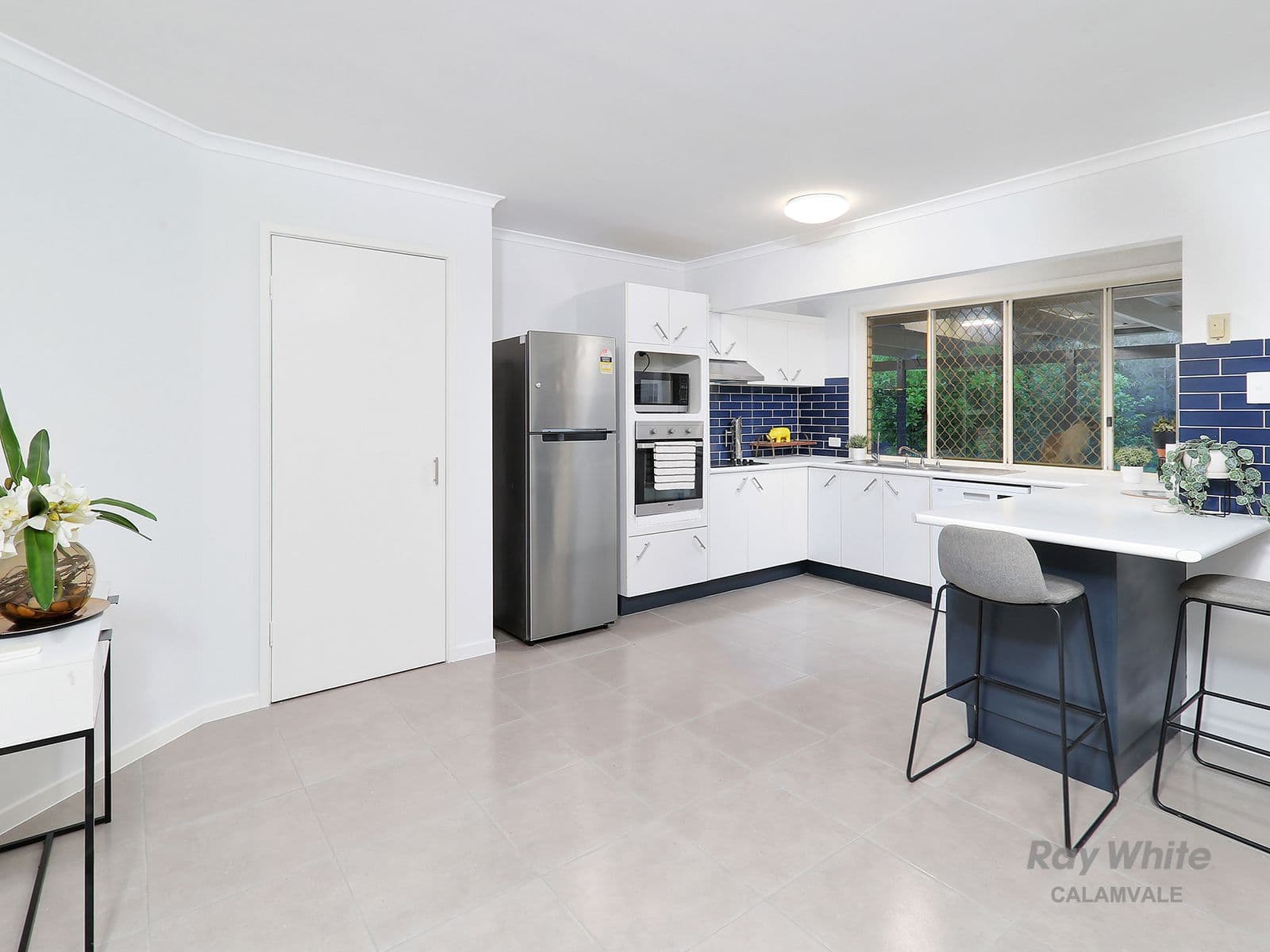 17 Avondale Crescent, Parkinson QLD 4115, Parkinson - Thumbnail 4