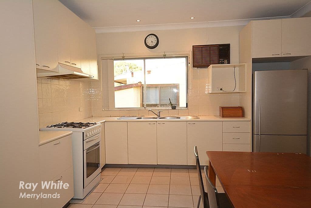 76 Rees Road, Sunbury, Sunbury - Thumbnail 3