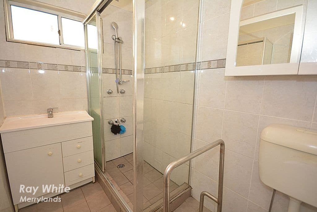 76 Rees Road, Sunbury, Sunbury - Thumbnail 4