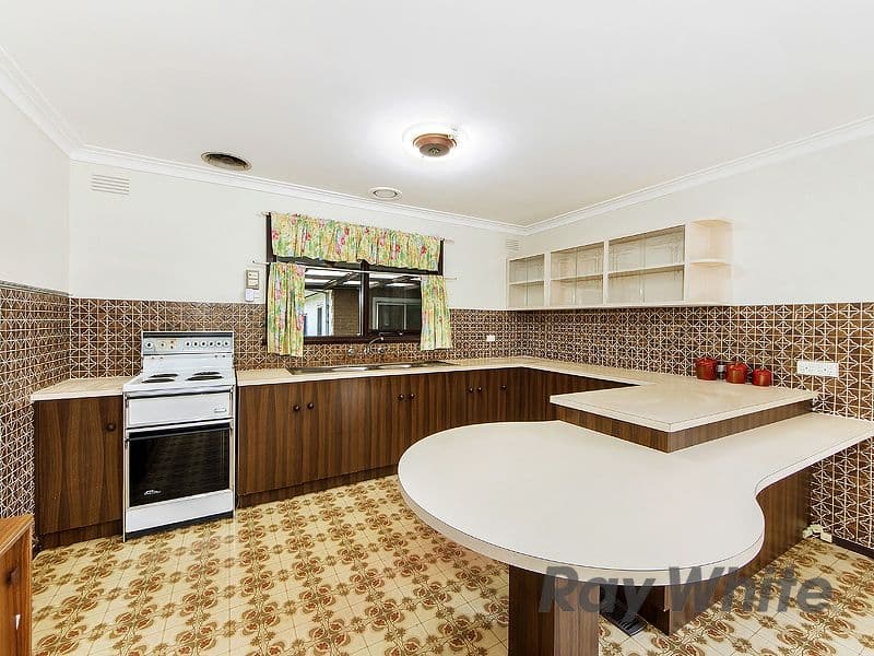 13 Harmon Avenue, St Albans VIC 3021, St Albans - Thumbnail 6