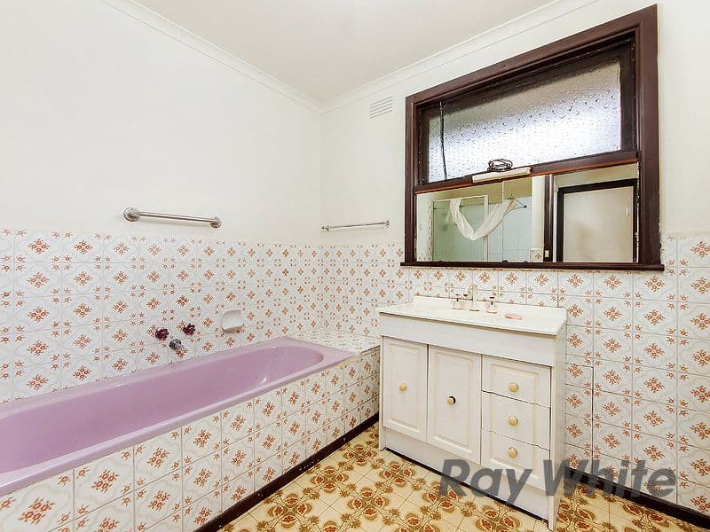 13 Harmon Avenue, St Albans VIC 3021, St Albans - Thumbnail 8