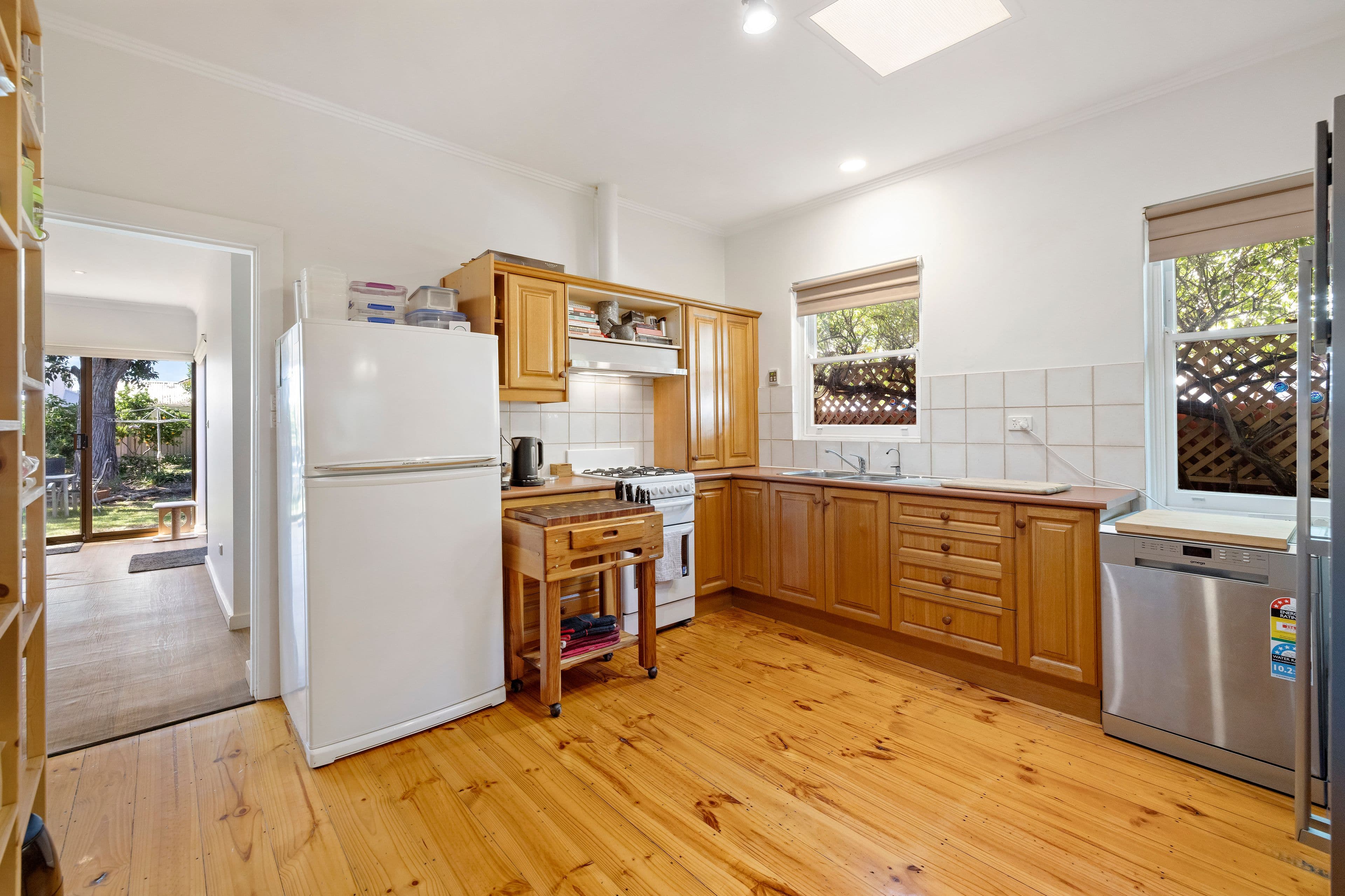 27 Helmsdale Avenue, Glengowrie SA 5044, Glengowrie - Thumbnail 5
