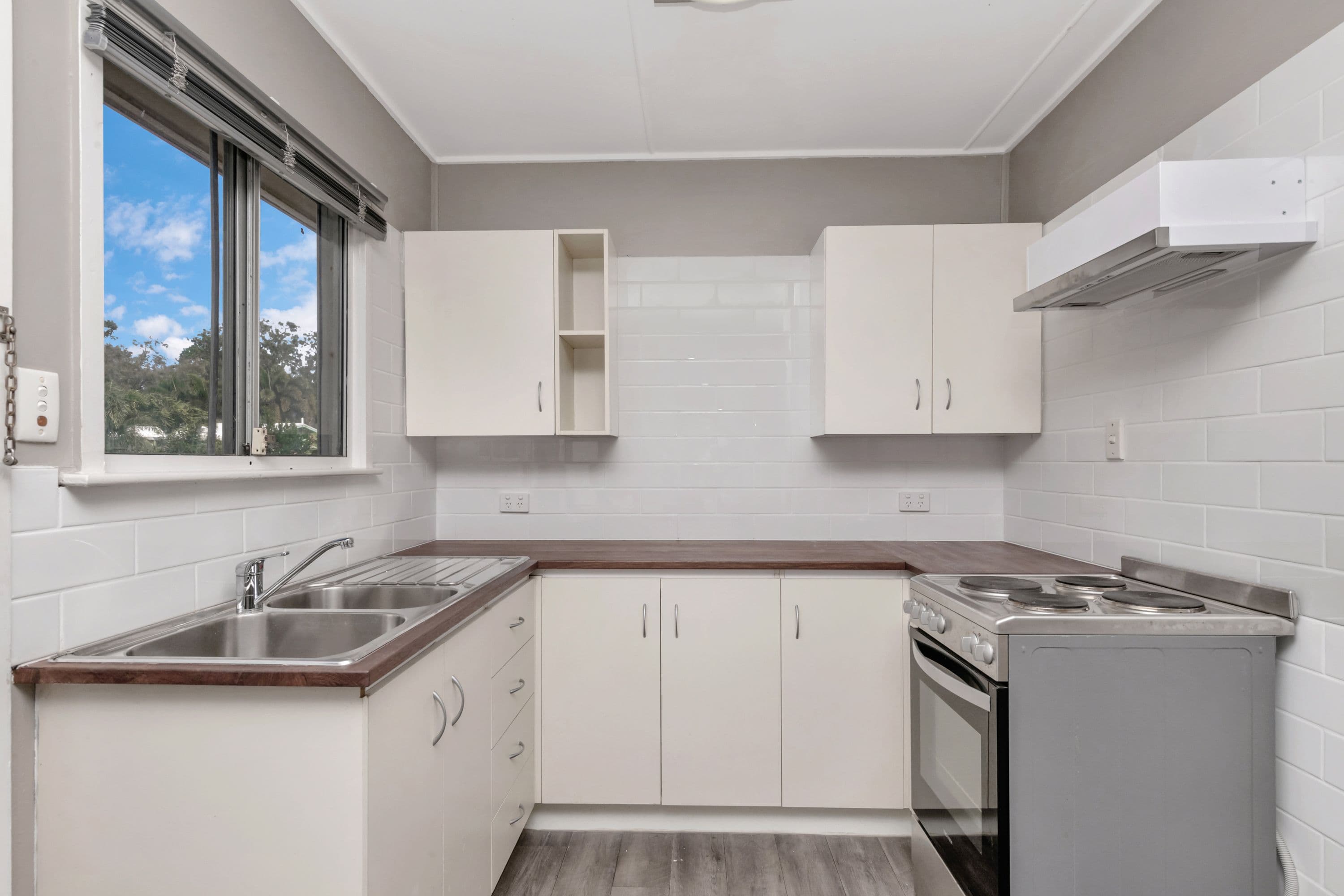 414 Ross River Road, Cranbrook QLD 4814, Cranbrook - Thumbnail 5