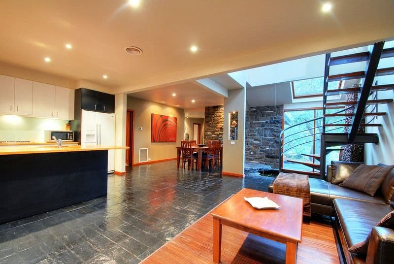 5 Niobe Court, TEMPLESTOWE LOWER VIC 3107, Templestowe Lower - Thumbnail 2