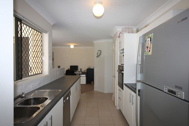 5-7 Oakdale Court, GLENEAGLE QLD 4285, Gleneagle - Thumbnail 2
