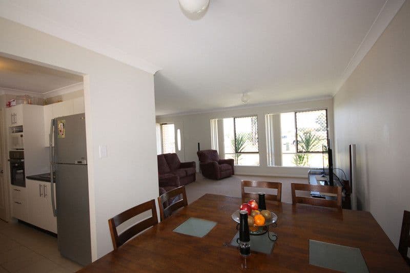 5-7 Oakdale Court, GLENEAGLE QLD 4285, Gleneagle - Thumbnail 3