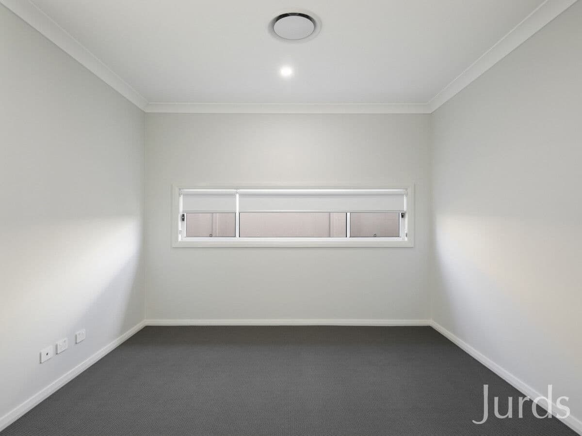 17 Moran Parkway, North Rothbury, North Rothbury - Thumbnail 8