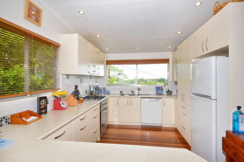 28 Banbury Street, CARINA QLD 4152, Carina - Thumbnail 2