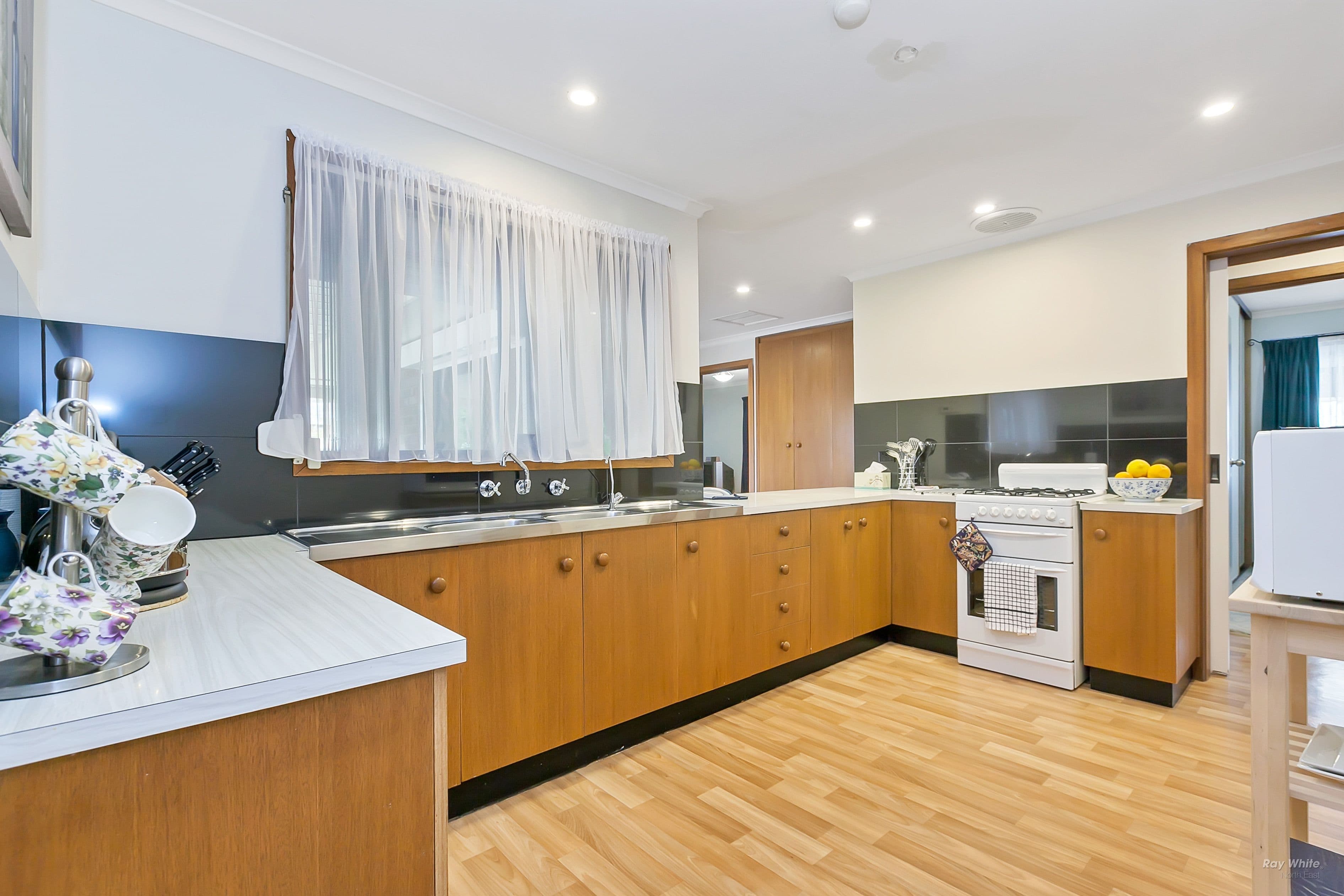16 Plover Avenue, Modbury Heights SA 5092, Modbury Heights - Thumbnail 5
