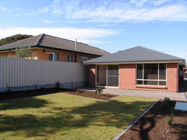 12b Hilton Street, CHRISTIES BEACH SA 5165, Christies Beach - Thumbnail 2