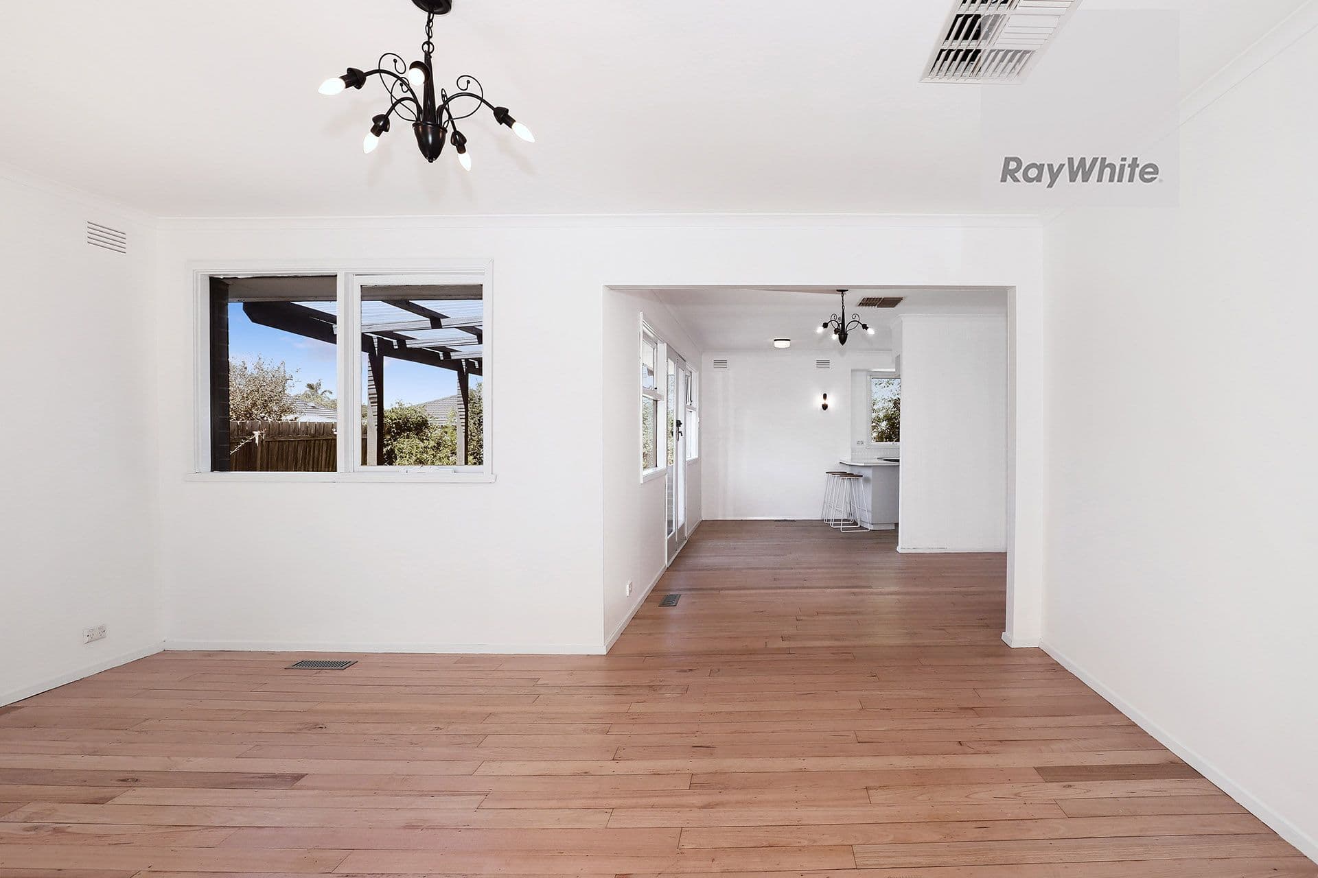 19 Koonalda Road, Gladstone Park VIC 3043, Gladstone Park - Thumbnail 2