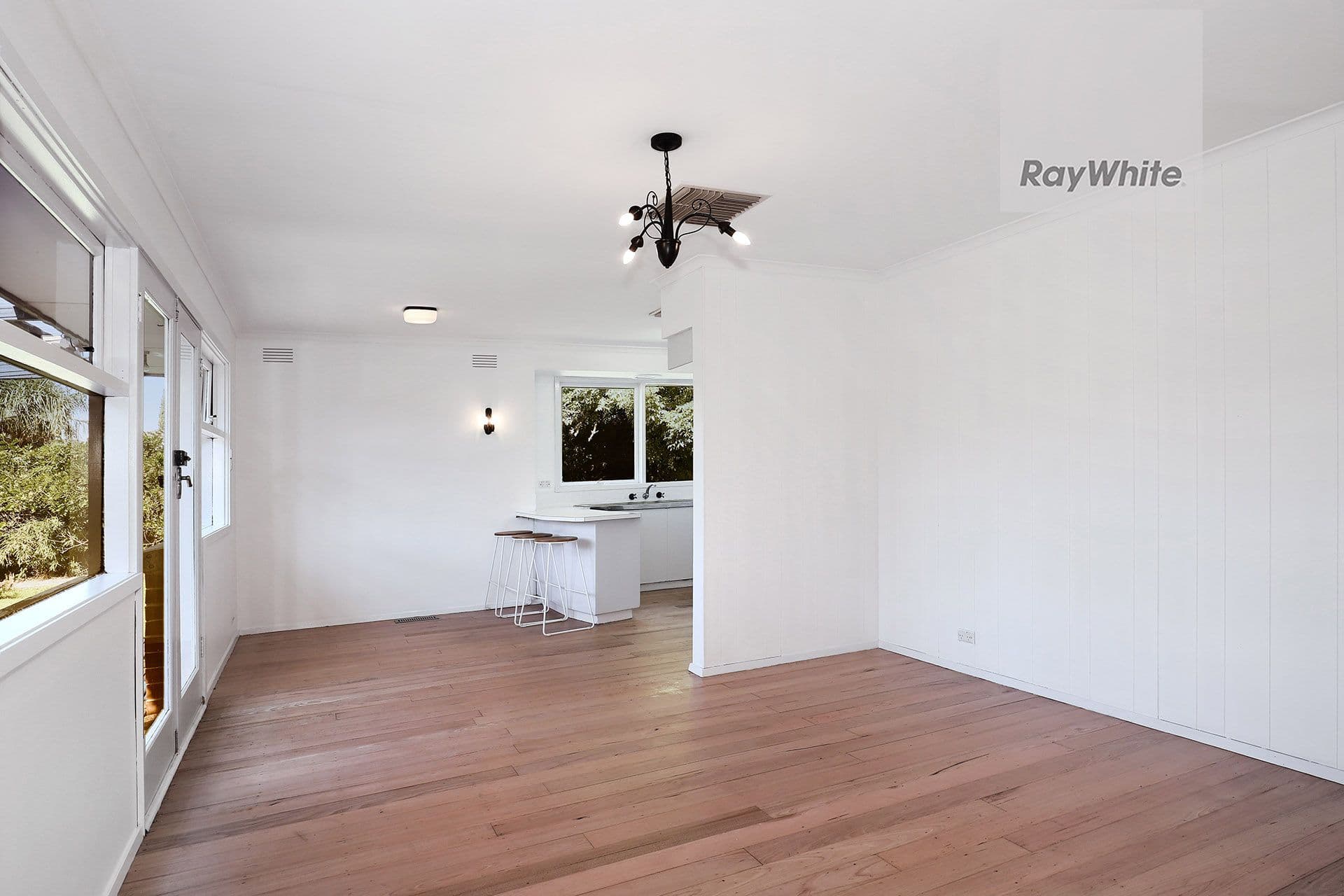 19 Koonalda Road, Gladstone Park VIC 3043, Gladstone Park - Thumbnail 4