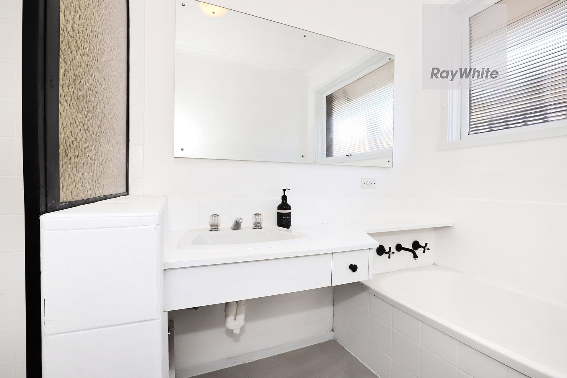 19 Koonalda Road, Gladstone Park VIC 3043, Gladstone Park - Thumbnail 7