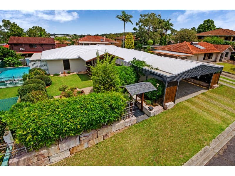 17 Glen Nevis Street, Mansfield QLD 4122, Mansfield - Image 1
