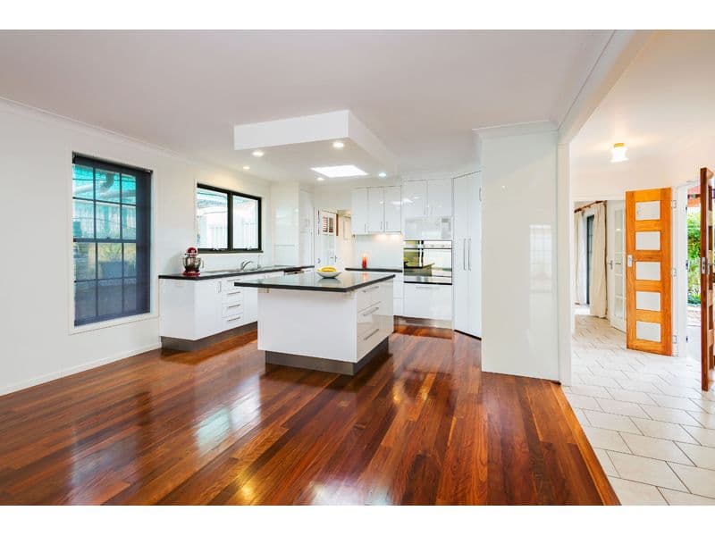 17 Glen Nevis Street, Mansfield QLD 4122, Mansfield - Thumbnail 2