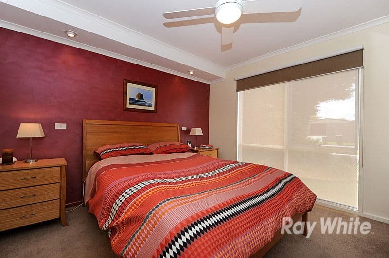 16 Leonie Court, NARRE WARREN VIC 3805, Narre Warren - Thumbnail 4