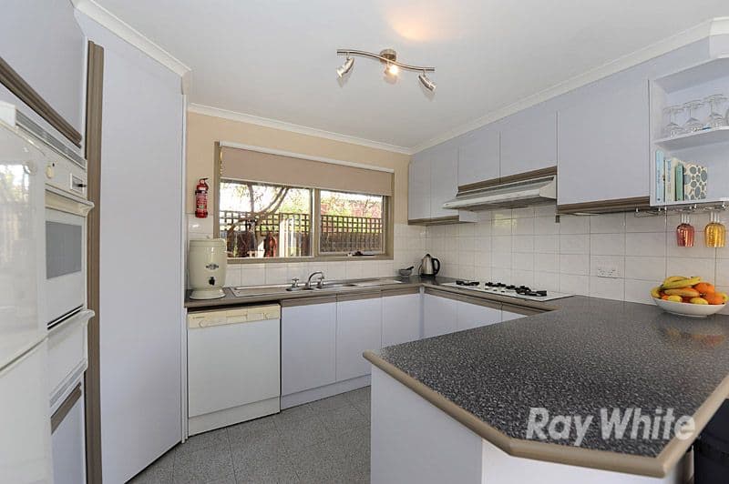 16 Leonie Court, NARRE WARREN VIC 3805, Narre Warren - Thumbnail 5