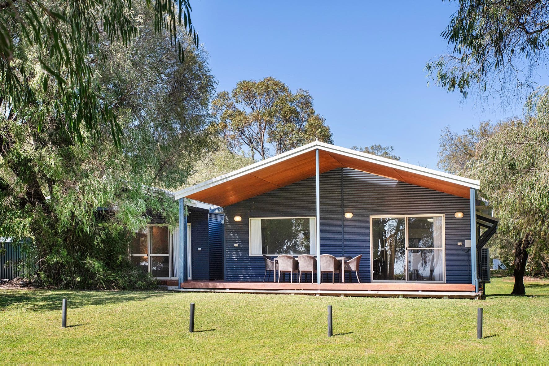 2/7 Jade Way, Hillside - Thumbnail 2