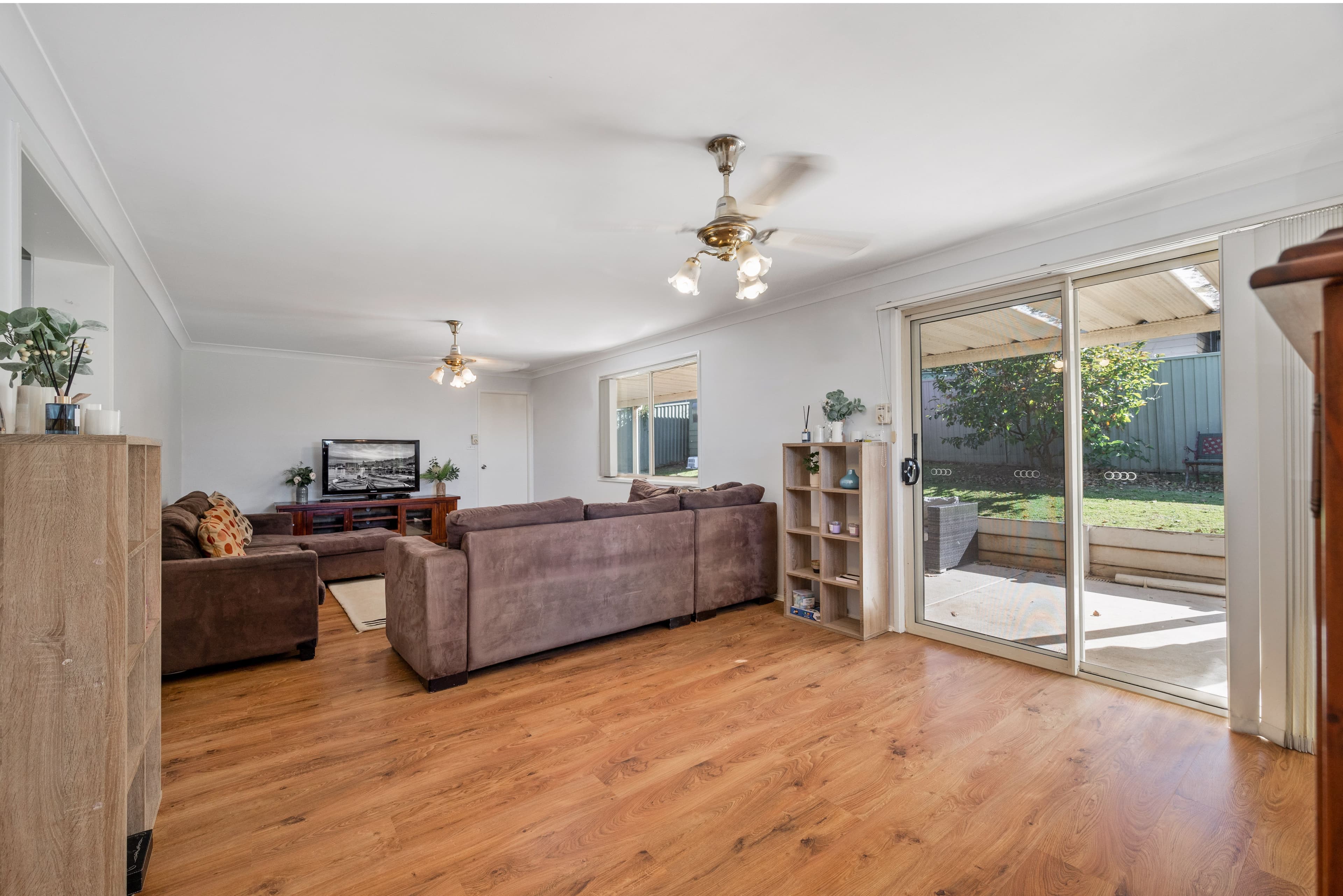 16 Chasselas Avenue, Eschol Park NSW 2558, Eschol Park - Thumbnail 3