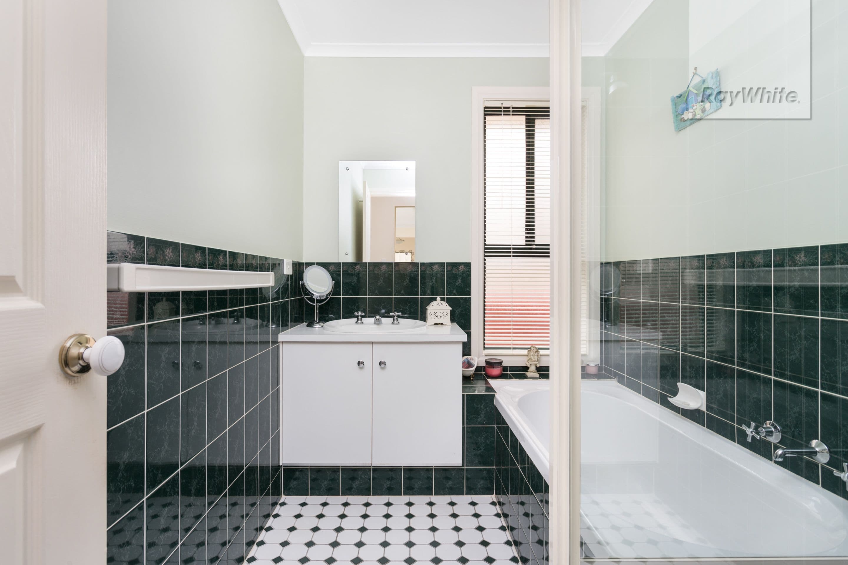 14 Cromer Court, Greenwith SA 5125, Greenwith - Thumbnail 4