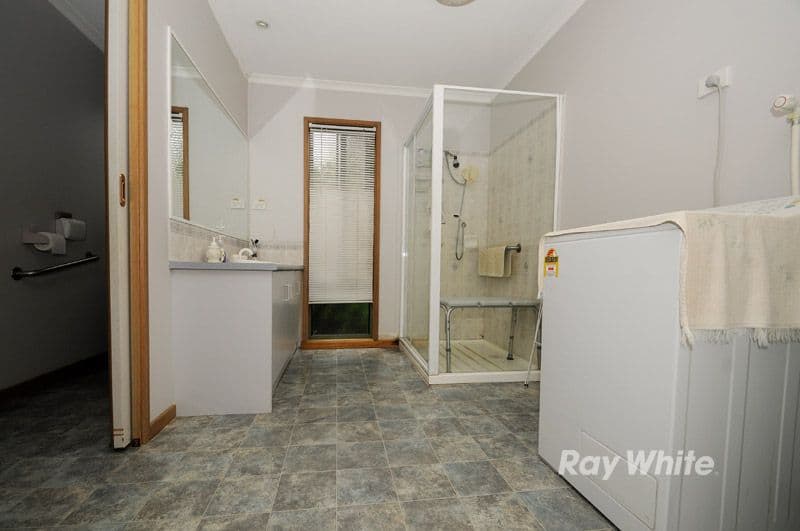 2 Huxley Court, BAYSWATER VIC 3153, Bayswater - Thumbnail 8