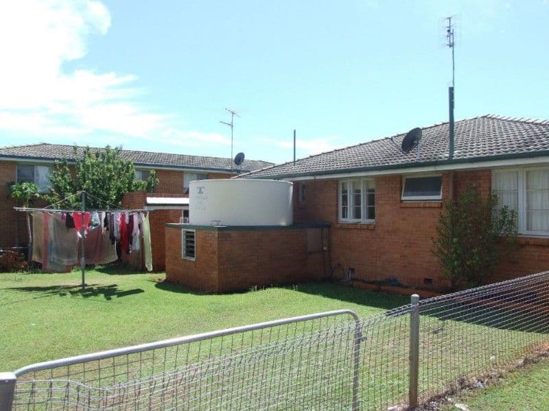 9 Hood Street, GATTON QLD 4343, Gatton - Thumbnail 3