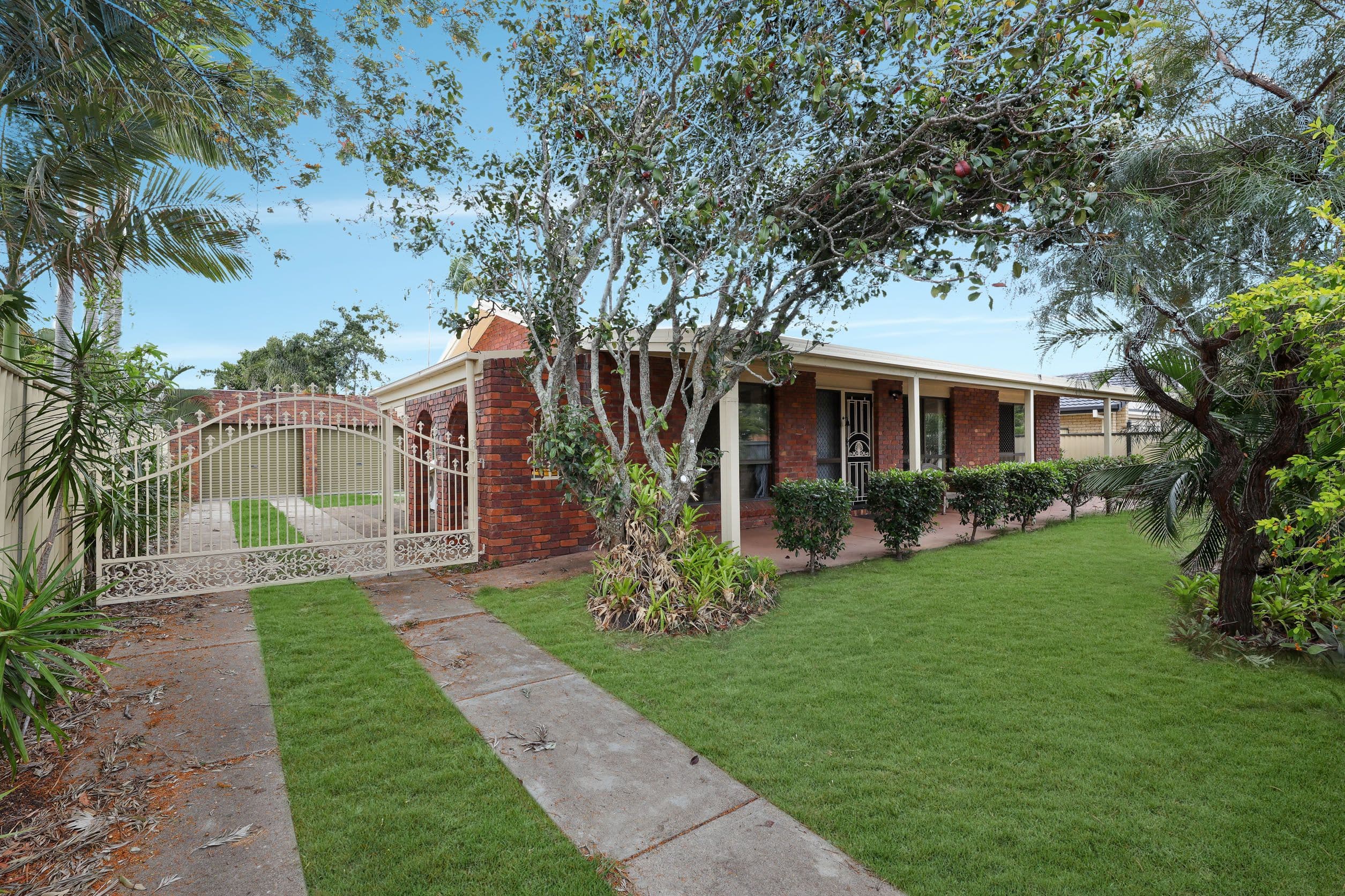 21 Hawaii Crescent, Banksia Beach QLD 4507, Banksia Beach - Image 1