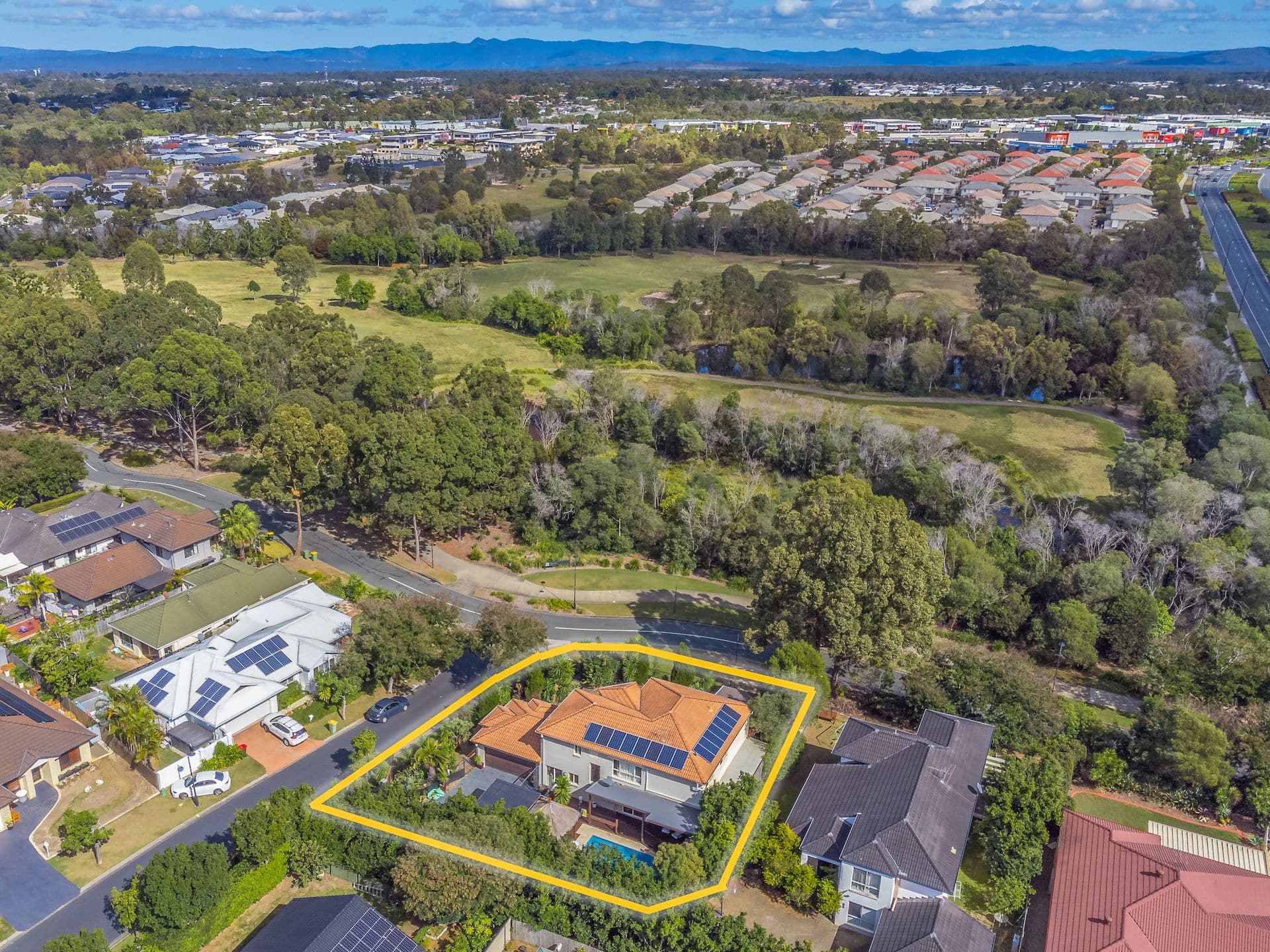 52 Copeland Drive, North Lakes QLD 4509, North Lakes - Thumbnail 3