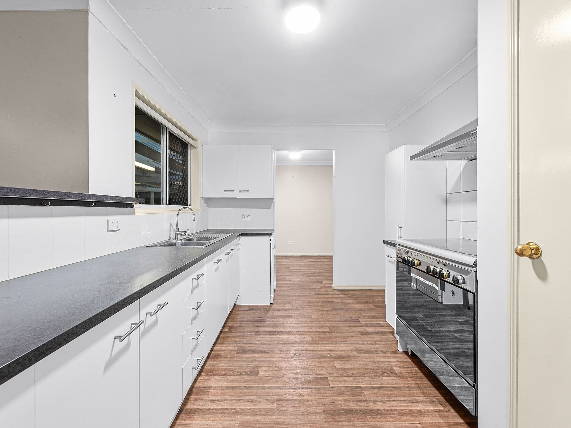 222 Wildey Street, Flinders View QLD 4305, Flinders View - Thumbnail 8