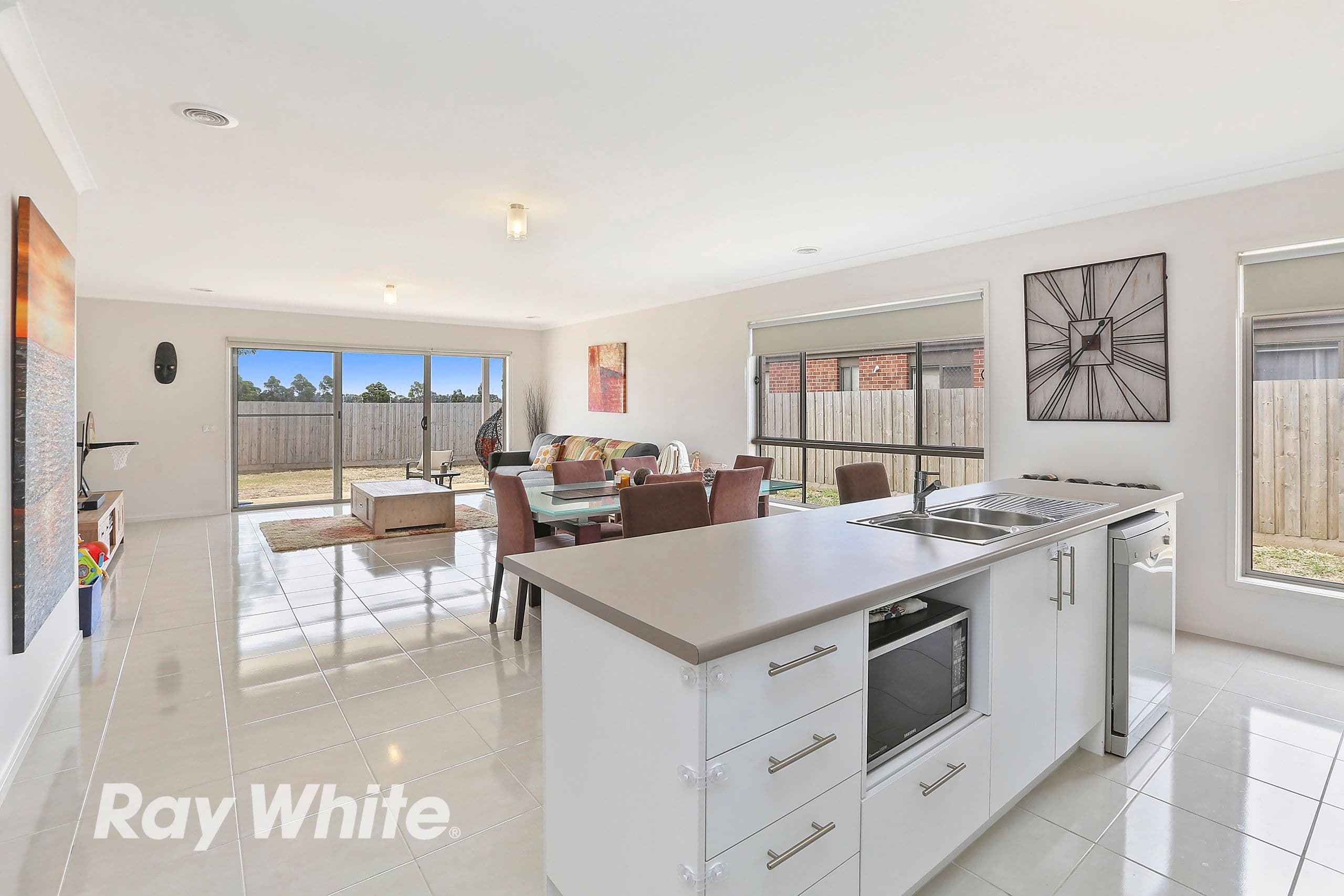 40 Whitecliff Way, Armstrong Creek VIC 3217, Armstrong Creek - Thumbnail 3